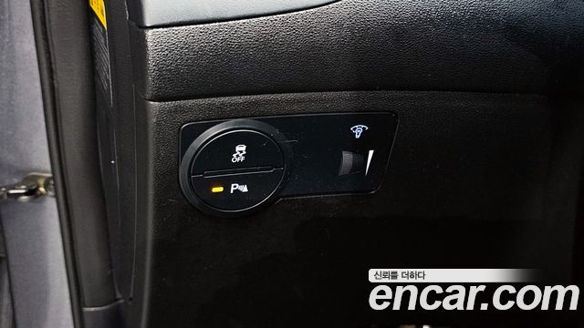 Hyundai Genesis 2015 thumb 11