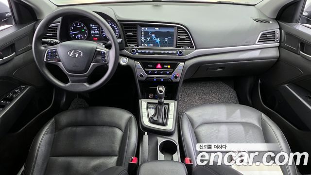 Hyundai Avante 2017 thumb 8