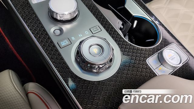 Genesis GV80 2024 thumb 10