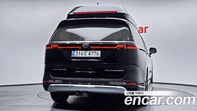 Kia Carnival 2021 thumb 5
