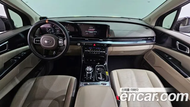 Kia Carnival 2021 thumb 8