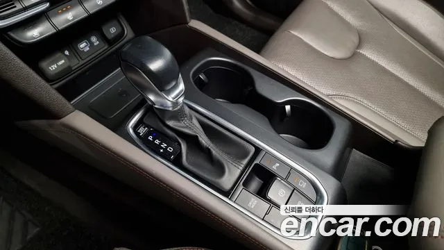 Hyundai Santa Fe 2019 thumb 10