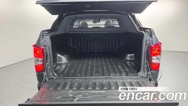 SsangYong Rexton 2020 thumb 11