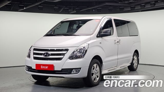 Hyundai Starex 2017 thumb 2