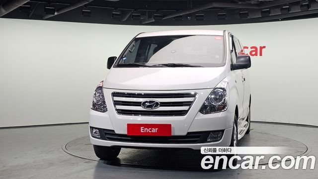 Hyundai Starex 2017 thumb 4