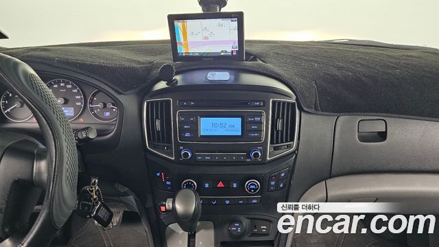 Hyundai Starex 2017 thumb 11