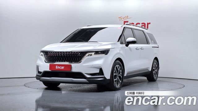 Kia Carnival 2023 thumb 2