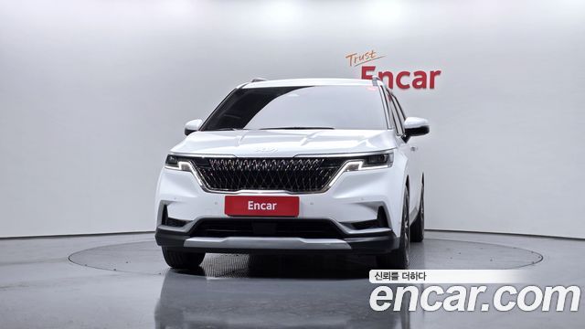 Kia Carnival 2023 thumb 4