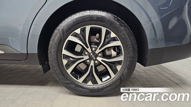 Kia Carnival 2022 thumb 6