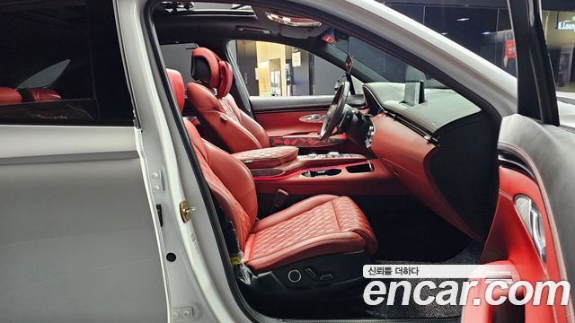 Genesis GV70 2021 thumb 11