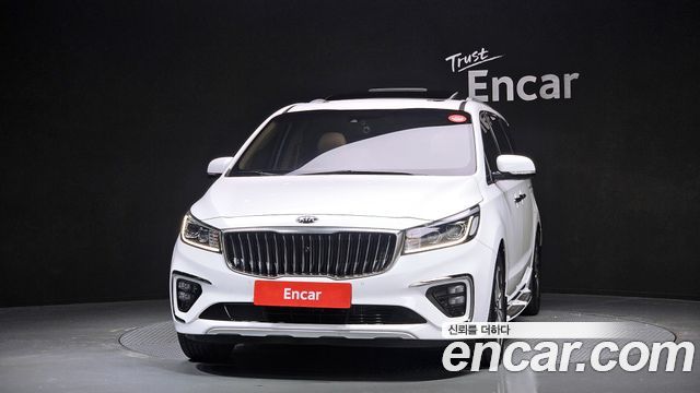 Kia Carnival 2019 thumb 4