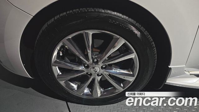 Kia Carnival 2019 thumb 6
