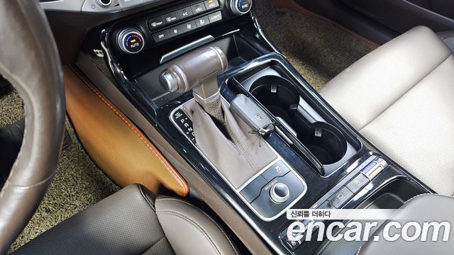 Kia Stinger 2017 thumb 9