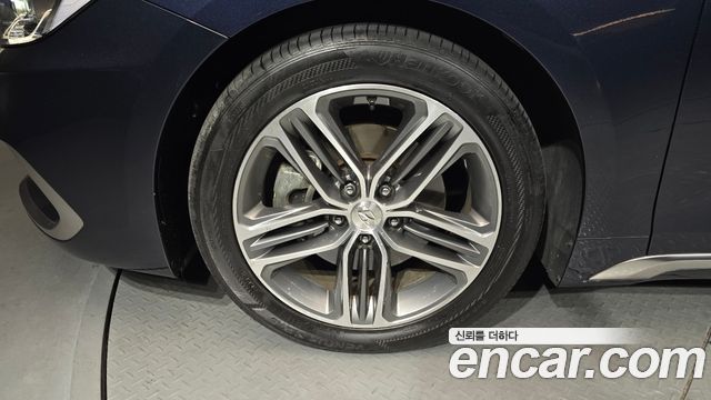 Hyundai Grandeur 2017 thumb 5