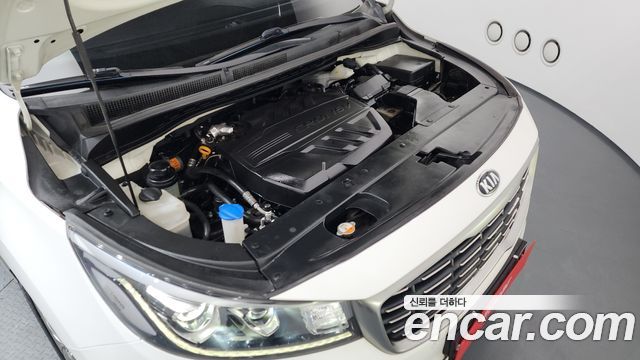 Kia Carnival 2019 thumb 6