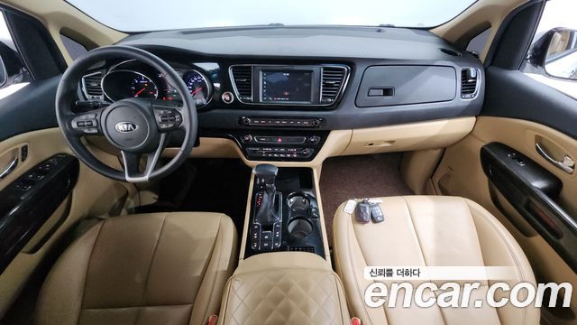 Kia Carnival 2019 thumb 7