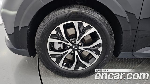 Kia Carnival 2021 thumb 5