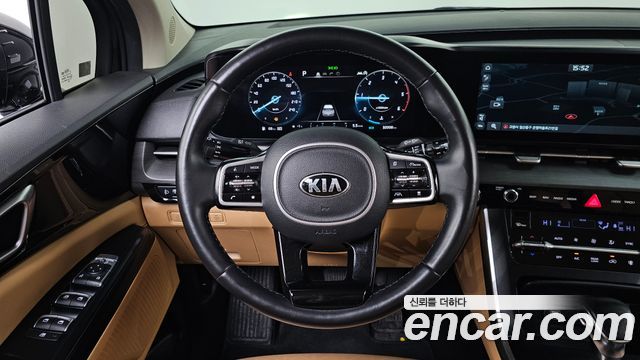 Kia Carnival 2021 thumb 11