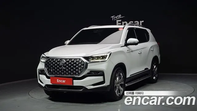 SsangYong Rexton 2021 thumb 2