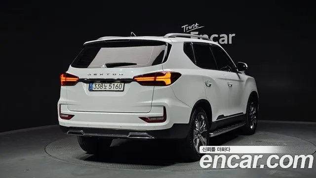SsangYong Rexton 2021 thumb 3