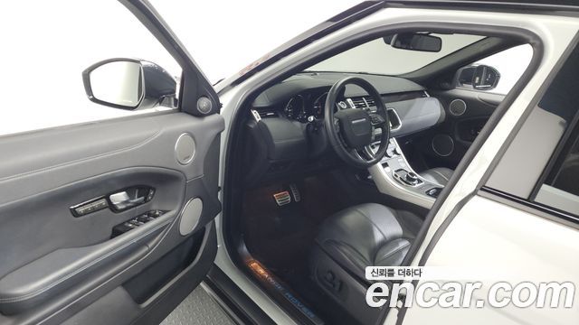 Land Rover Range Rover Evoque 2019 thumb 10