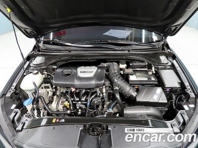 Hyundai Avante 2017 thumb 7