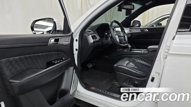 SsangYong Rexton 2021 thumb 11