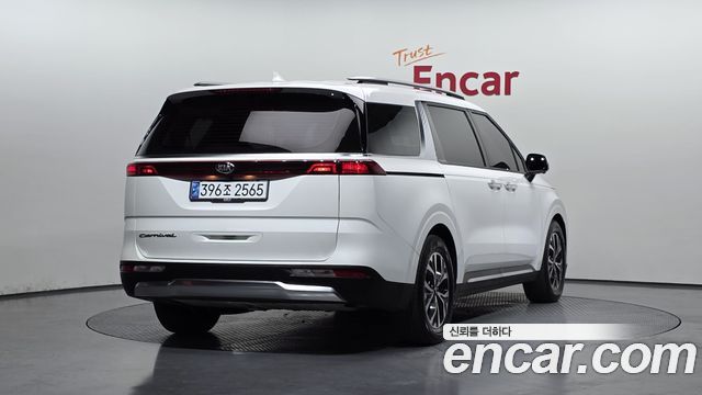 Kia Carnival 2020 thumb 3