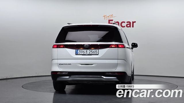 Kia Carnival 2020 thumb 5