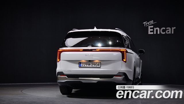 Kia Carnival 2024 thumb 5