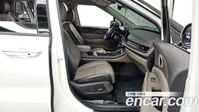 Kia Carnival 2024 thumb 12