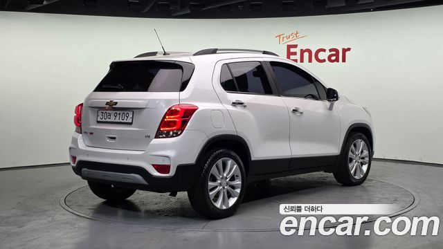 Chevrolet Trax 2017 thumb 3