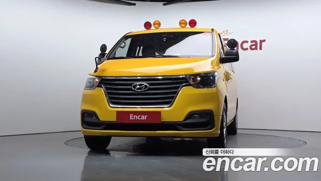 Hyundai Starex 2019 thumb 3