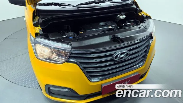 Hyundai Starex 2019 thumb 6