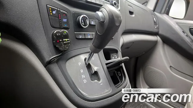Hyundai Starex 2019 thumb 9