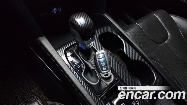 Hyundai Santa Fe 2018 thumb 9