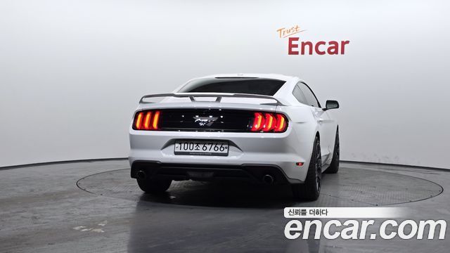 Ford Mustang Mach-E 2019 thumb 4