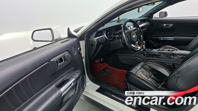Ford Mustang Mach-E 2019 thumb 10