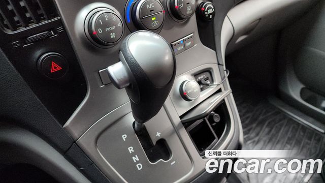 Hyundai Starex 2015 thumb 9