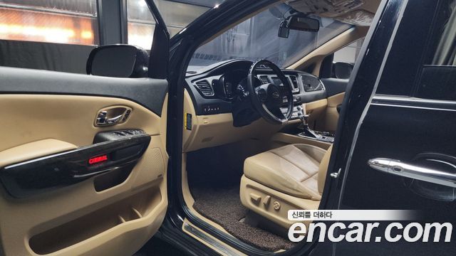 Kia Carnival 2018 thumb 11