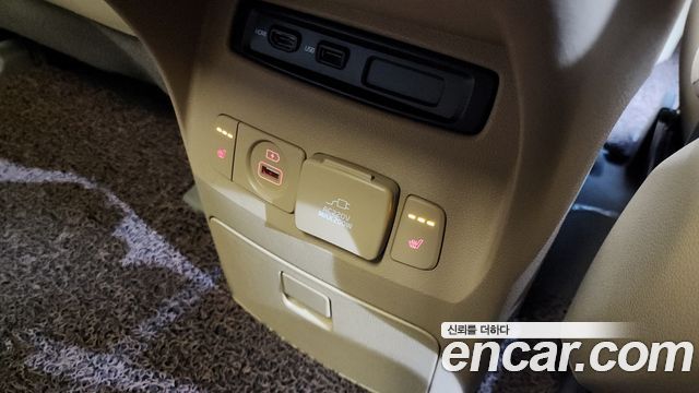 Kia Carnival 2018 thumb 12
