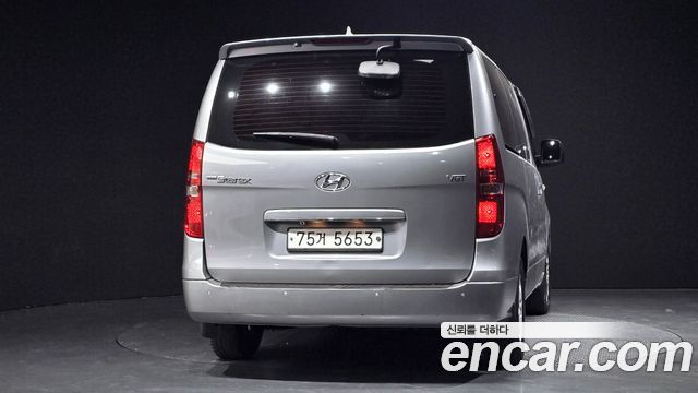 Hyundai Starex 2015 thumb 4