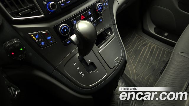 Hyundai Starex 2019 thumb 9