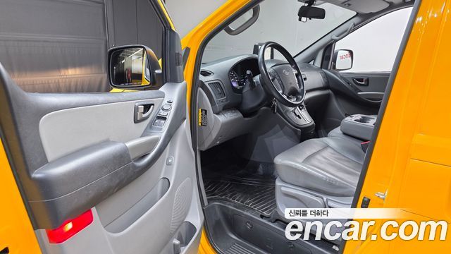 Hyundai Starex 2019 thumb 10