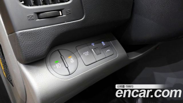 Hyundai Starex 2019 thumb 12