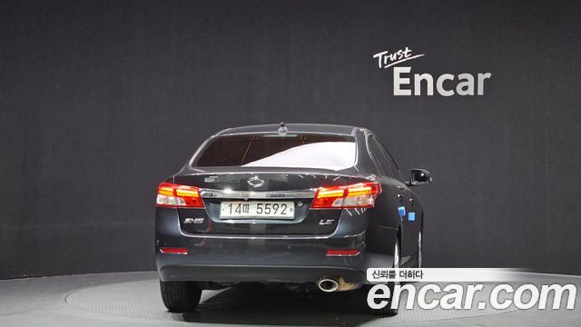 Renault Korea SM5 2013 thumb 5