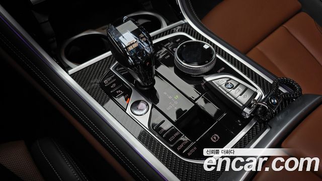 BMW 8 серии 2025 thumb 9
