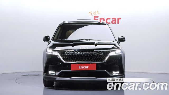 Kia Carnival 2023 thumb 4