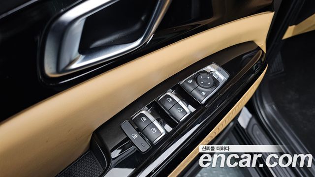Kia Carnival 2023 thumb 12