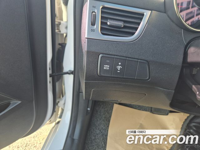 Hyundai Avante 2012 thumb 7